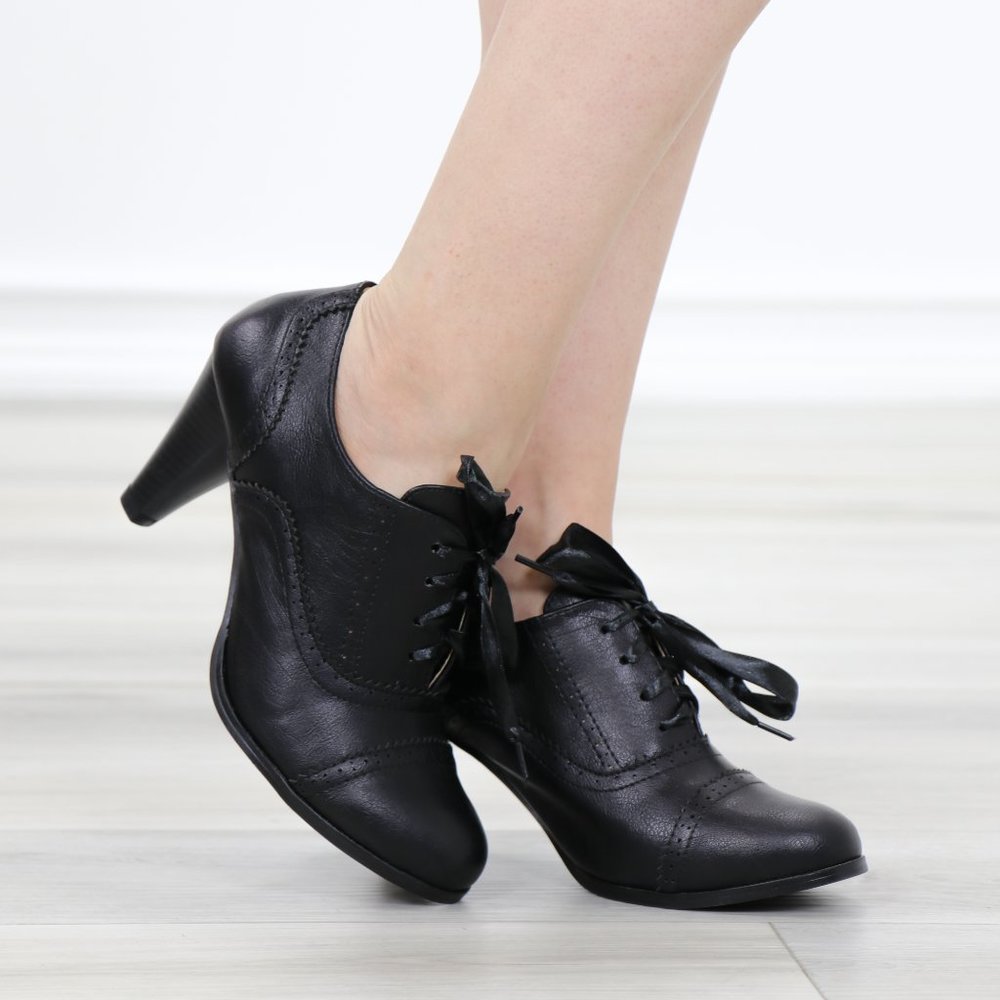 Laced-Up Low Cut Ankle Boots Women's Heeled Oxford - Picture 5 of 15